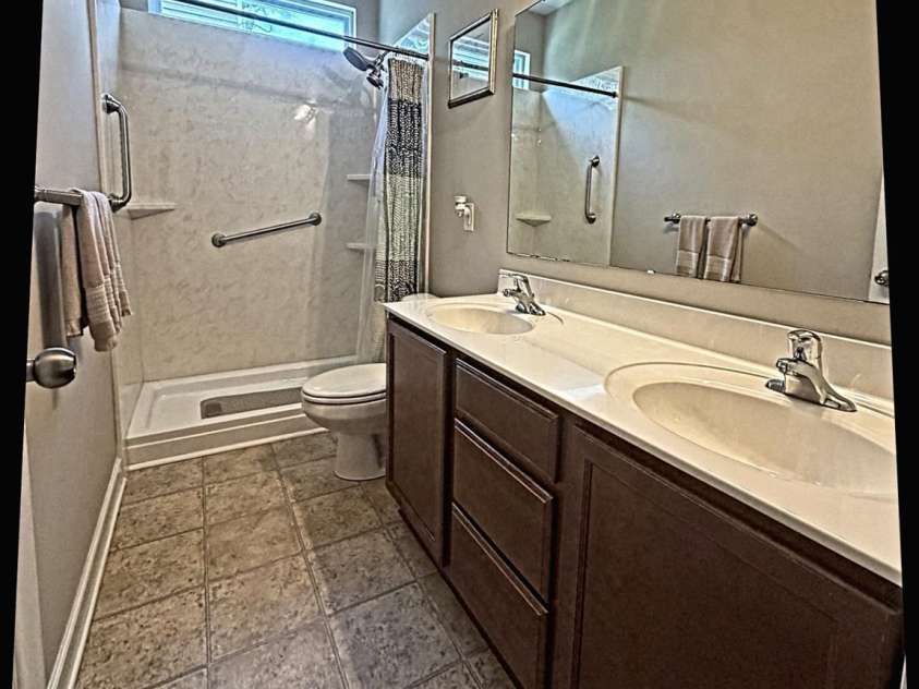 1919 Corriente Court, Charlotte, NC 28213.  MLS# CAR4391597, YatesRealty ID 31986. 