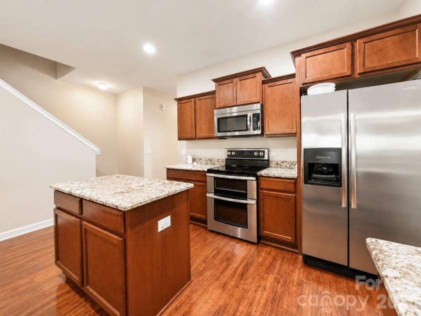 1919 Corriente Court, Charlotte, NC 28213.  MLS# CAR4391597, YatesRealty ID 31986. 