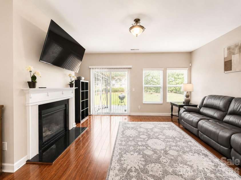 1919 Corriente Court, Charlotte, NC 28213.  MLS# CAR4391597, YatesRealty ID 31986. 