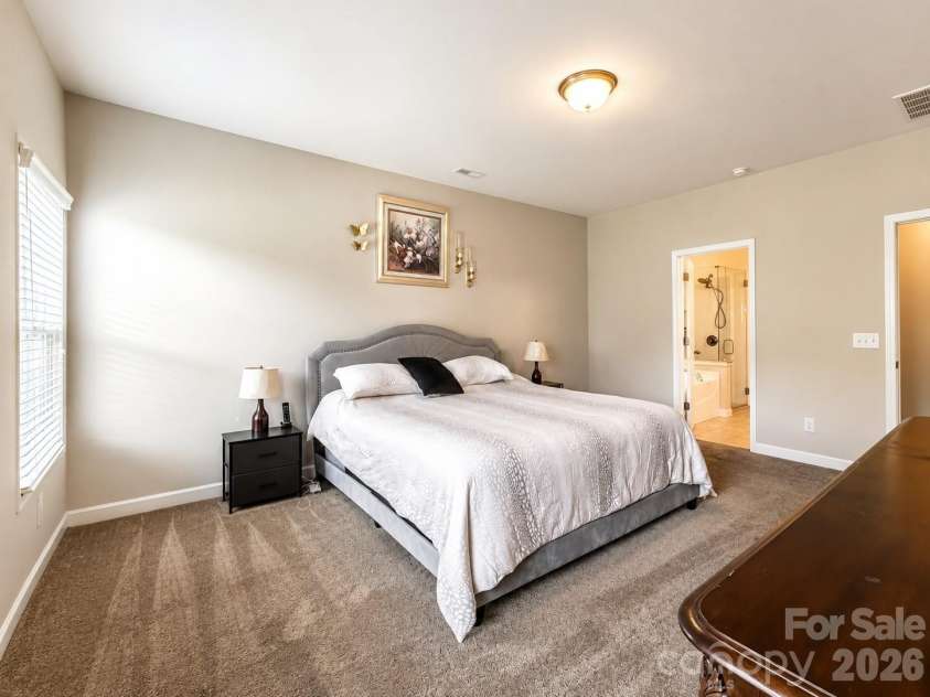 1919 Corriente Court, Charlotte, NC 28213.  MLS# CAR4391597, YatesRealty ID 31986. 