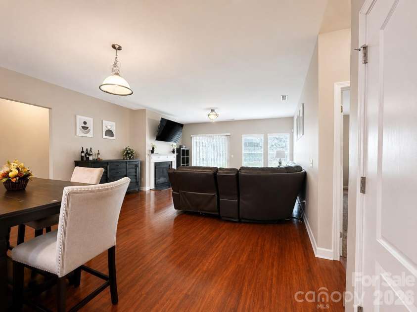 1919 Corriente Court, Charlotte, NC 28213.  MLS# CAR4391597, YatesRealty ID 31986. 