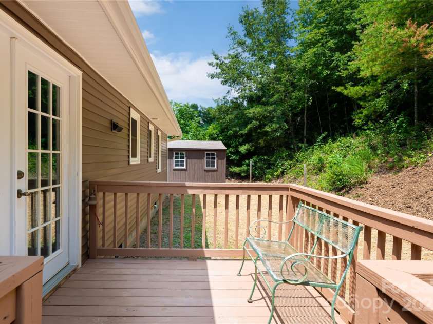 326 New Salem Road, Swannanoa, NC 28778.  MLS# CAR4272032, YatesRealty ID 31987. 