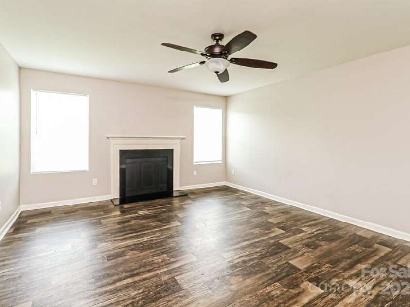 1507 Cazador Lane, York, SC 29745.  MLS# CAR4289049, YatesRealty ID 31988. 
