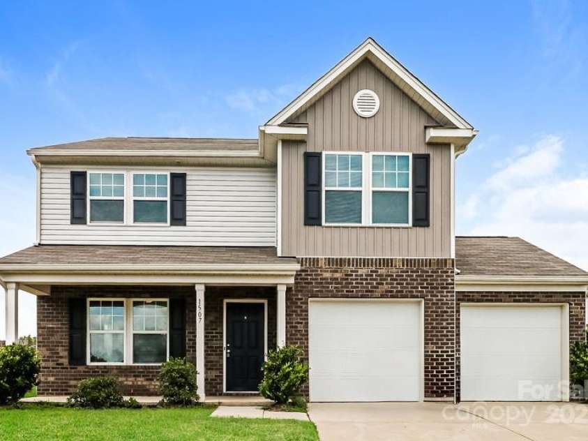 1507 Cazador Lane, York, SC 29745.  MLS# CAR4289049, YatesRealty ID 31988. 