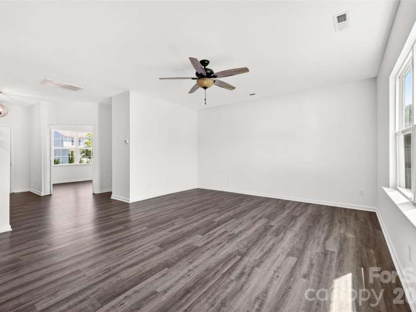 9013 Magnolia Lily Avenue, Charlotte, NC 28227.  MLS# CAR4392385, YatesRealty ID 31988. 
