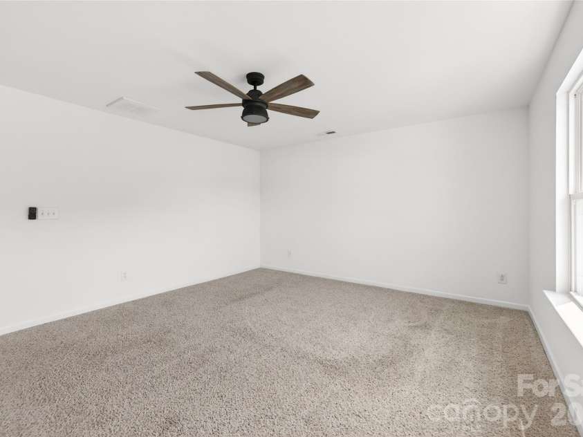 9013 Magnolia Lily Avenue, Charlotte, NC 28227.  MLS# CAR4392385, YatesRealty ID 31988. 
