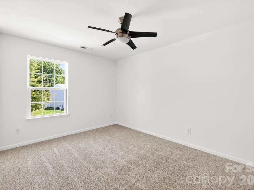 9013 Magnolia Lily Avenue, Charlotte, NC 28227.  MLS# CAR4392385, YatesRealty ID 31988. 