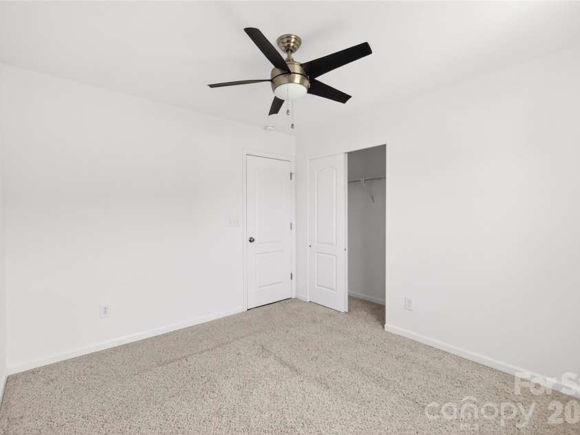 9013 Magnolia Lily Avenue, Charlotte, NC 28227.  MLS# CAR4392385, YatesRealty ID 31988. 