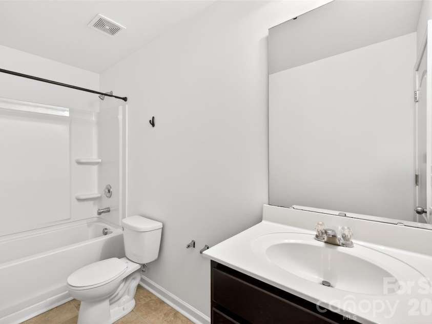 9013 Magnolia Lily Avenue, Charlotte, NC 28227.  MLS# CAR4392385, YatesRealty ID 31988. 