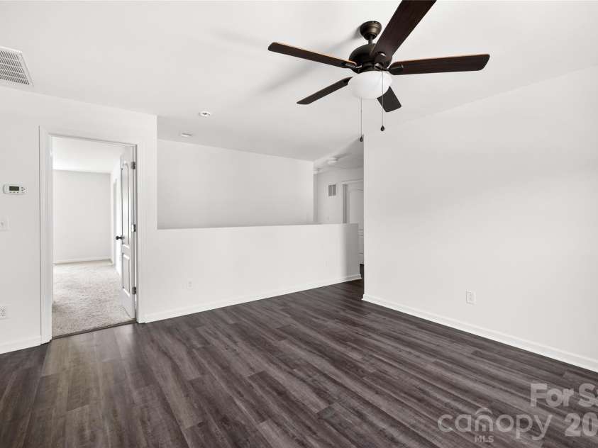 9013 Magnolia Lily Avenue, Charlotte, NC 28227.  MLS# CAR4392385, YatesRealty ID 31988. 