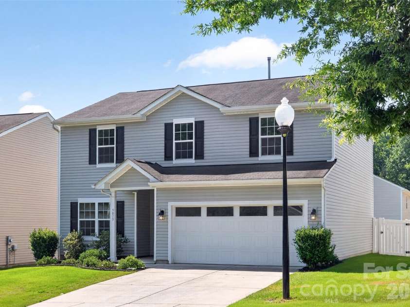 9013 Magnolia Lily Avenue, Charlotte, NC 28227.  MLS# CAR4392385, YatesRealty ID 31988. 