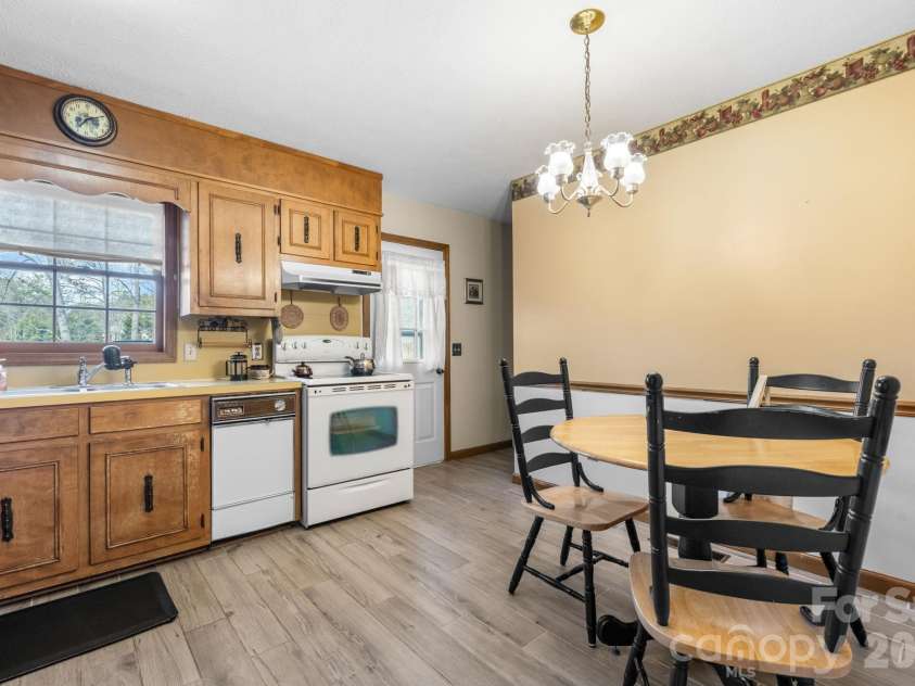 3384 Sheely Road, Lenoir, NC 28645.  MLS# CAR4354620, YatesRealty ID 3199. 