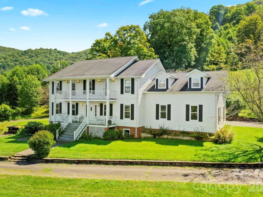 840 Ed Williams Road, Zionville, NC 28698.  MLS# CAR4182614, YatesRealty ID 3199. 