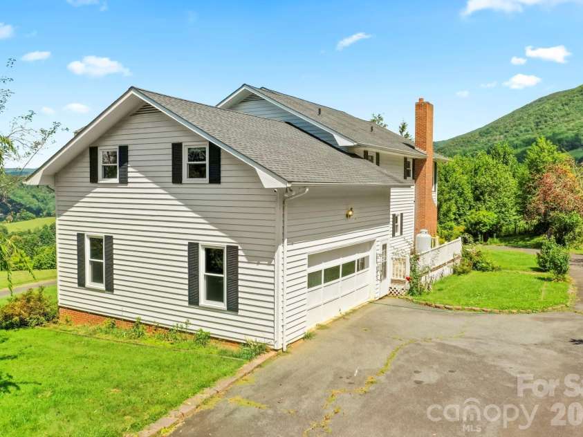 840 Ed Williams Road, Zionville, NC 28698.  MLS# CAR4182614, YatesRealty ID 3199. 