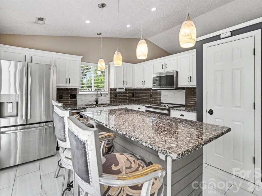 1131 Morning Glory Drive, Charlotte, NC 28262.  MLS# CAR4394711, YatesRealty ID 31990. 