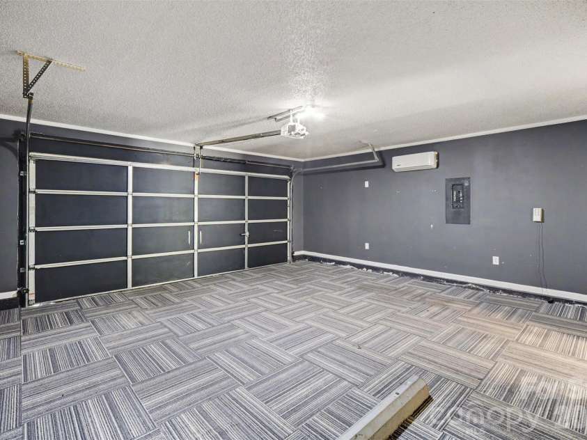 1131 Morning Glory Drive, Charlotte, NC 28262.  MLS# CAR4394711, YatesRealty ID 31990. A/C Garage