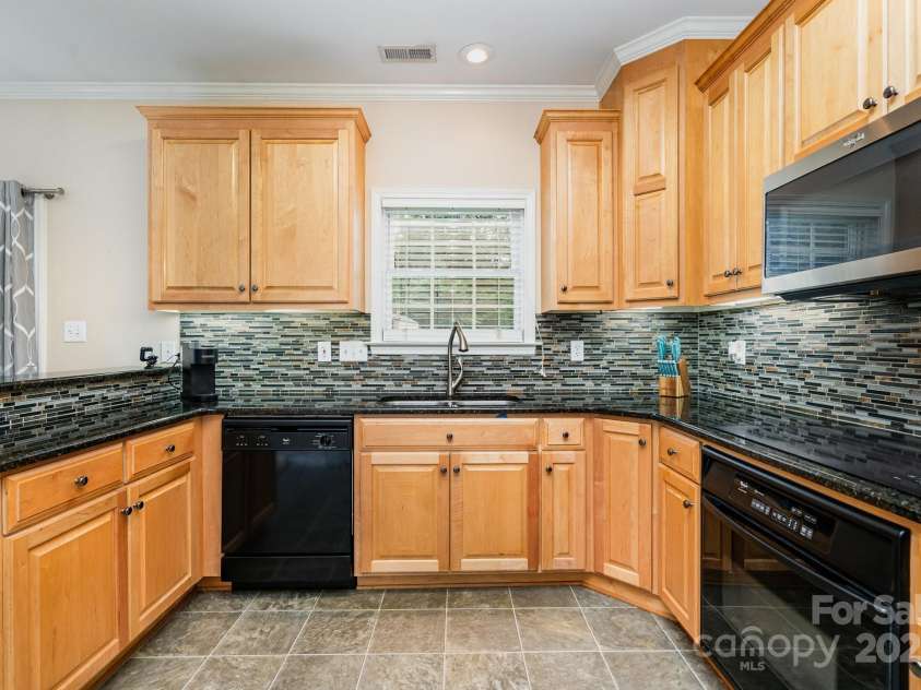 1319 Main Street, Lowell, NC 28098.  MLS# CAR4291013, YatesRealty ID 31991. 