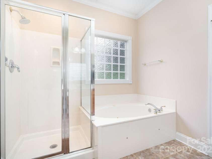 1319 Main Street, Lowell, NC 28098.  MLS# CAR4291013, YatesRealty ID 31991. 