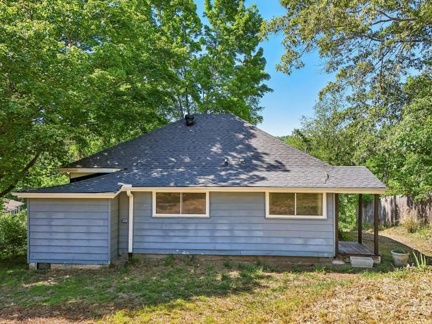 3 View Street, Asheville, NC 28803.  MLS# CAR4383178, YatesRealty ID 31991. Back of home