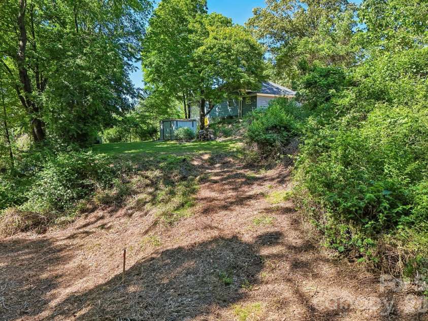 3 View Street, Asheville, NC 28803.  MLS# CAR4383178, YatesRealty ID 31991. Back yard / Extra lot