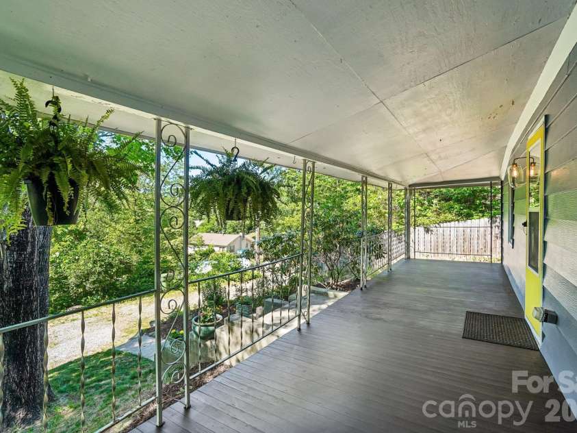 3 View Street, Asheville, NC 28803.  MLS# CAR4383178, YatesRealty ID 31991. Front porch facing driveway