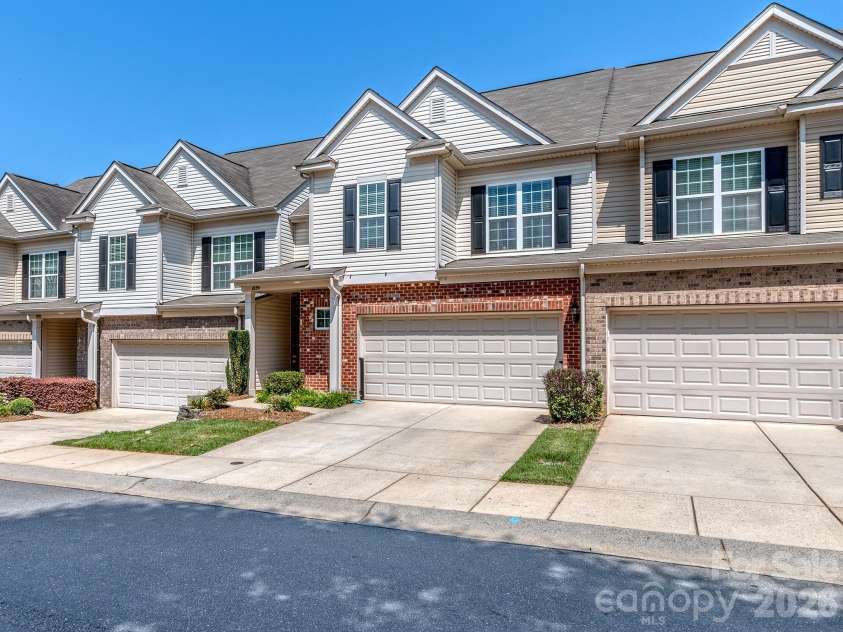 1839 Royal Gorge Avenue, Charlotte, NC 28210.  MLS# CAR4389326, YatesRealty ID 31992. 
