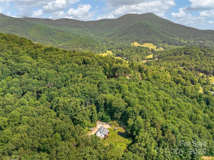 31 Rory Phillips View, Candler, NC 28715.  MLS# CAR4267369, YatesRealty ID 31994. 