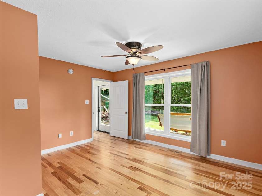 31 Rory Phillips View, Candler, NC 28715.  MLS# CAR4267369, YatesRealty ID 31994. 