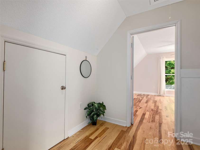 31 Rory Phillips View, Candler, NC 28715.  MLS# CAR4267369, YatesRealty ID 31994. 