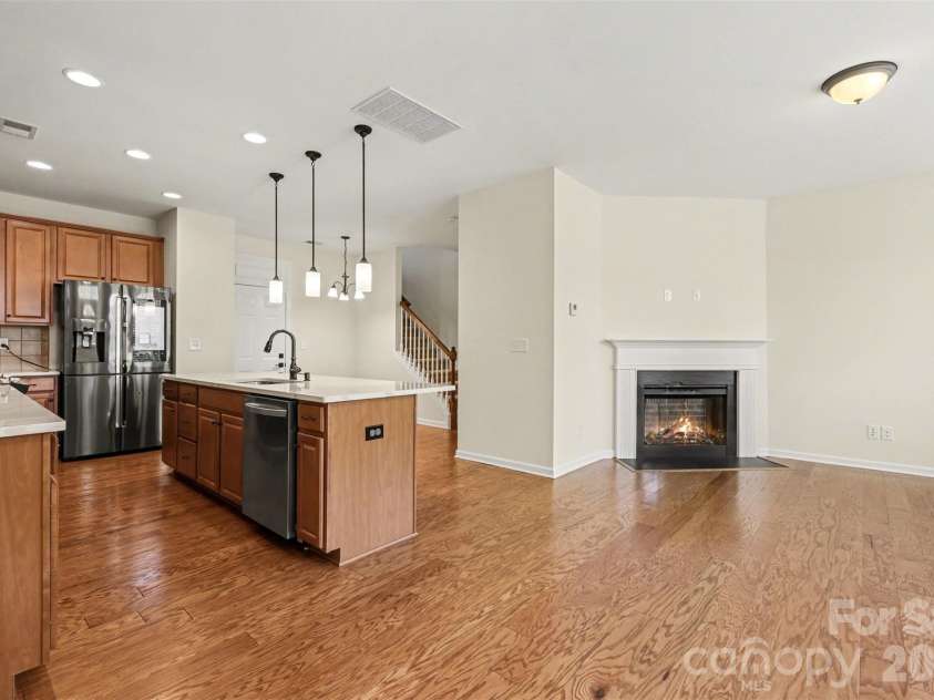 6650 Berewick Commons Parkway, Charlotte, NC 28278.  MLS# CAR4363843, YatesRealty ID 31995. 