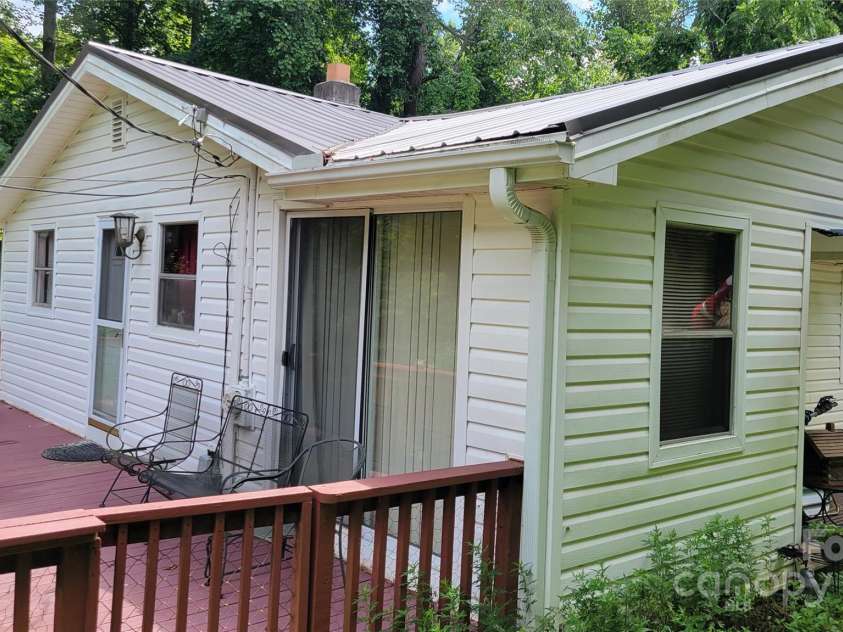 209 Old Mars Hill Highway, Weaverville, NC 28787.  MLS# CAR4291560, YatesRealty ID 31996. 