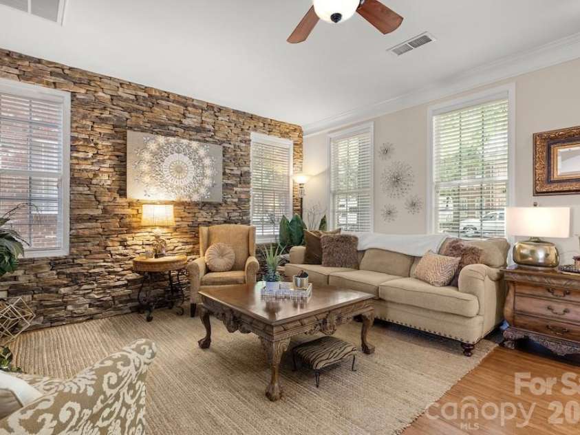 142 Singleton Road, Mooresville, NC 28117.  MLS# CAR4389411, YatesRealty ID 31997. 