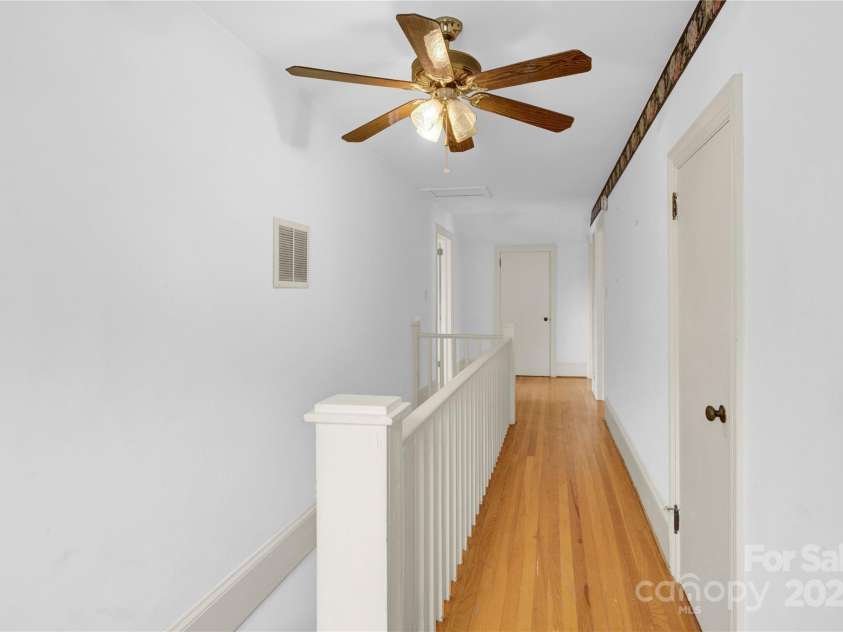 824 Davie Avenue, Statesville, NC 28677.  MLS# CAR4288136, YatesRealty ID 31997. Hallway