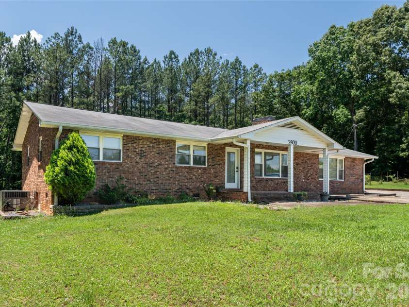 2800 Coxe Road, Tryon, NC 28782.  MLS# CAR4394414, YatesRealty ID 31998. 