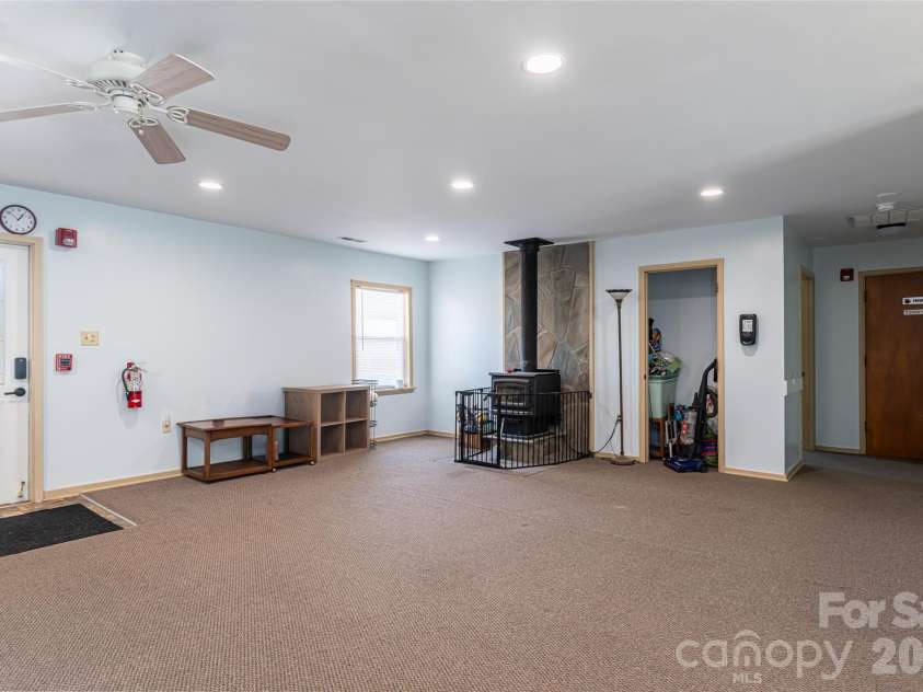 2800 Coxe Road, Tryon, NC 28782.  MLS# CAR4394414, YatesRealty ID 31998. 