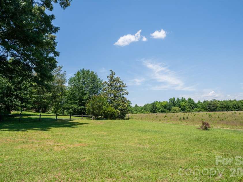 2800 Coxe Road, Tryon, NC 28782.  MLS# CAR4394414, YatesRealty ID 31998. 