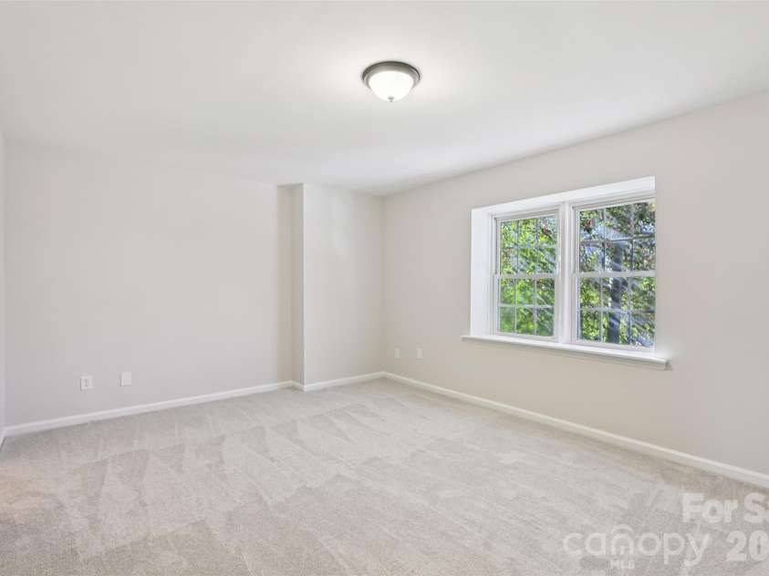 2231 Rexford Road, Charlotte, NC 28211.  MLS# CAR4341179, YatesRealty ID 31999. 