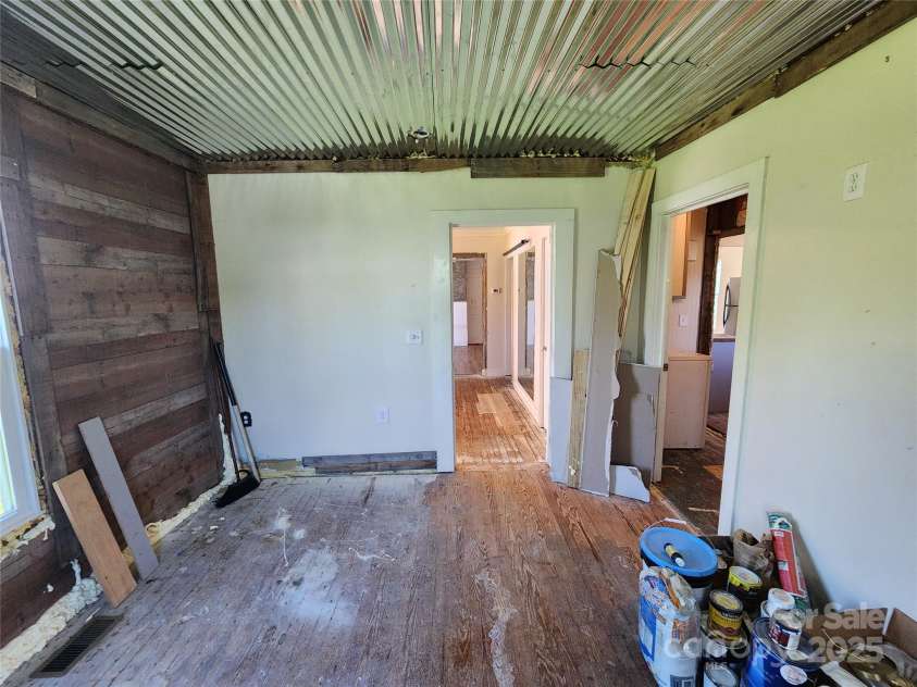 1004 Ridge Avenue, Kannapolis, NC 28083.  MLS# CAR4273566, YatesRealty ID 32. 