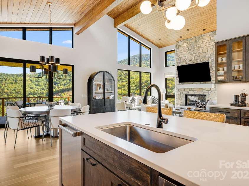 13 Switchgrass Lane, Sylva, NC 28779.  MLS# CAR4307384, YatesRealty ID 320. 