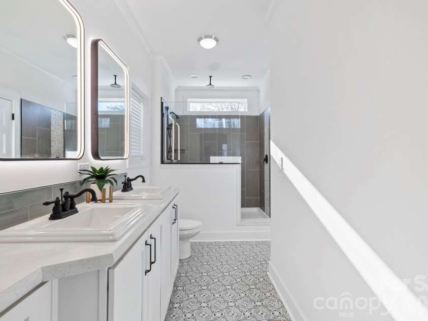 205 Southern Charm Road, Arden, NC 28704.  MLS# CAR4327536, YatesRealty ID 3200. Spacious Primary Bathroom 