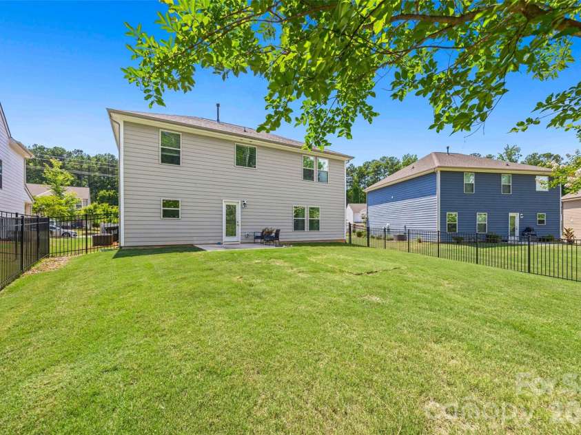 1736 Rhynes Trail, Rock Hill, SC 29732.  MLS# CAR4391530, YatesRealty ID 32000. Back Yard
