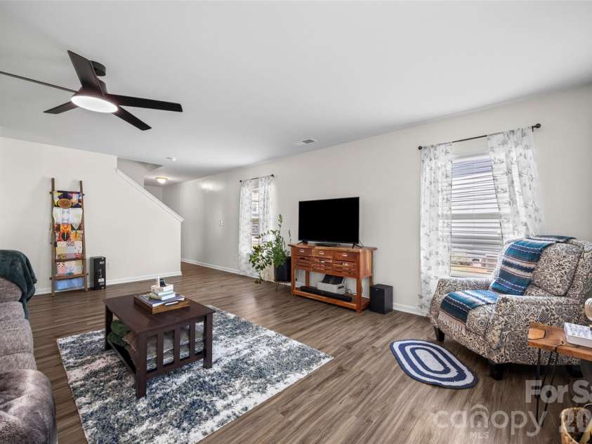 1736 Rhynes Trail, Rock Hill, SC 29732.  MLS# CAR4391530, YatesRealty ID 32000. Living Room