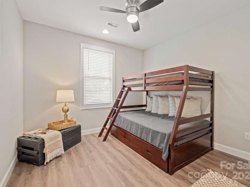 2636 2nd Street, Hickory, NC 28601.  MLS# CAR4284579, YatesRealty ID 32000. 