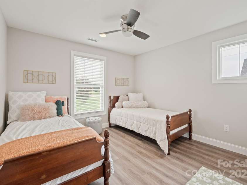 2636 2nd Street, Hickory, NC 28601.  MLS# CAR4284579, YatesRealty ID 32000. 