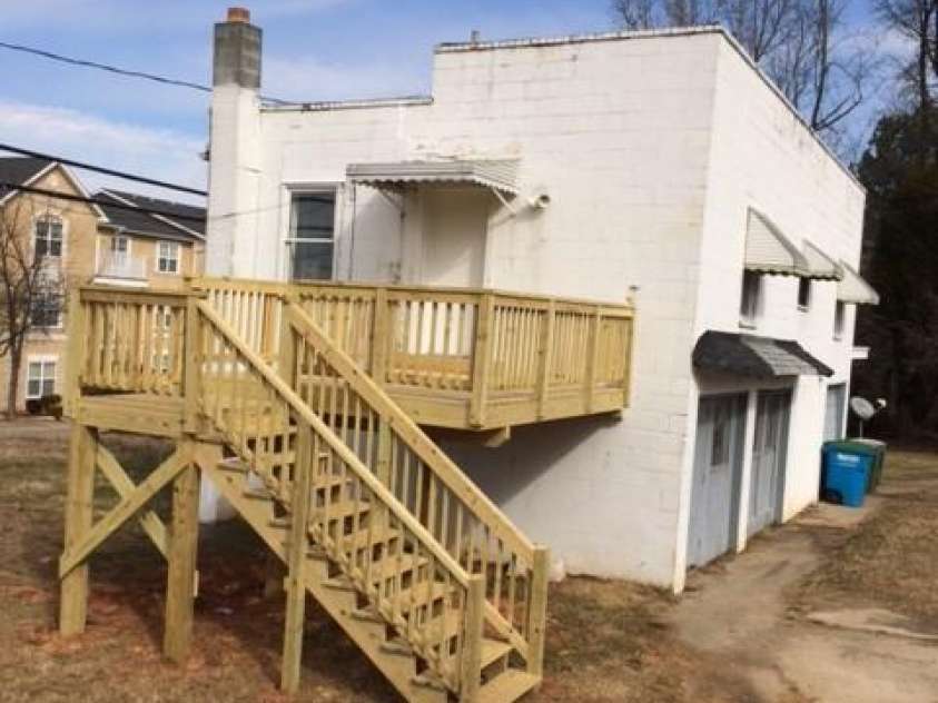 126 Sunset Drive, Salisbury, NC 28147.  MLS# CAR4393043, YatesRealty ID 32001. 126 Sunset Garage/House