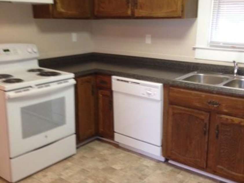 126 Sunset Drive, Salisbury, NC 28147.  MLS# CAR4393043, YatesRealty ID 32001. 