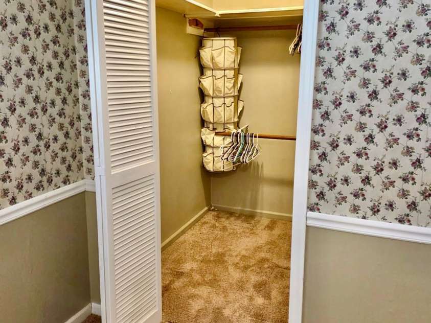 415 Poplar Street, Stanley, NC 28164.  MLS# CAR4284388, YatesRealty ID 32001. 