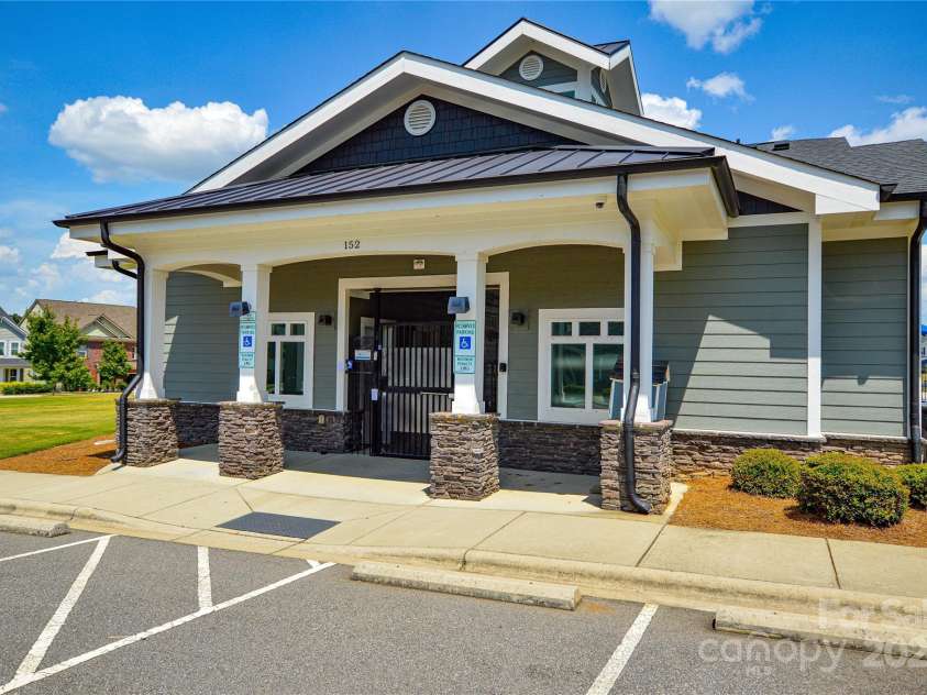 128 Tetcott Street, Mooresville, NC 28115.  MLS# CAR4283720, YatesRealty ID 32002. Club House