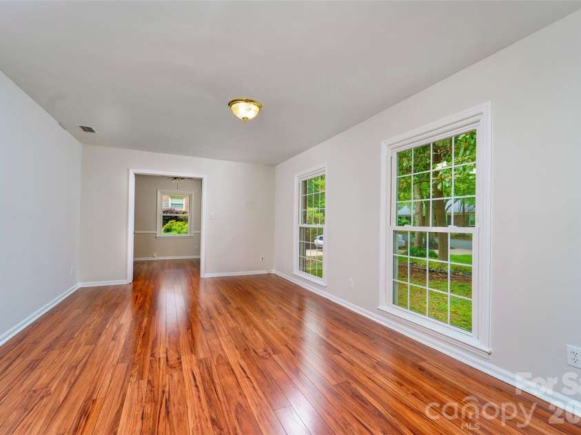 1025 Magnolia Street, Mooresville, NC 28115.  MLS# CAR4392320, YatesRealty ID 32003. 