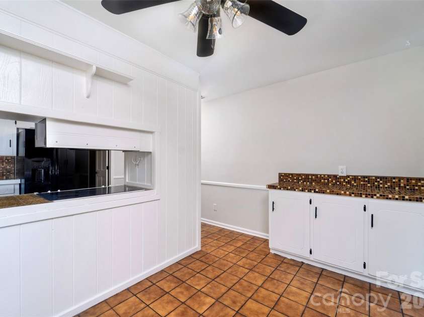 1025 Magnolia Street, Mooresville, NC 28115.  MLS# CAR4392320, YatesRealty ID 32003. 
